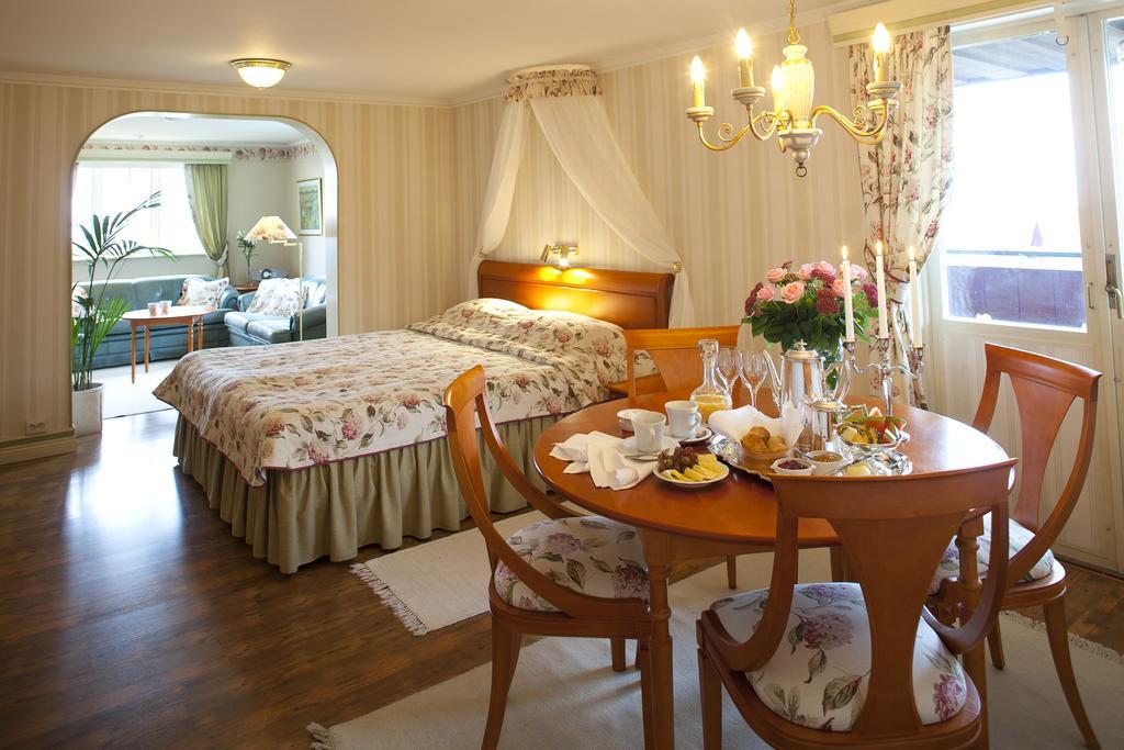Taellbergsgardens Hotell Esterno foto